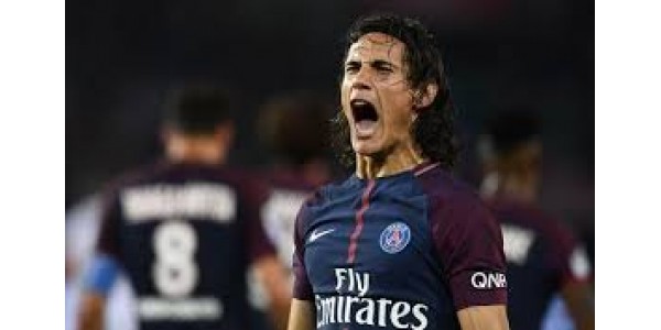 Manchester United ja Chelsea haluavat Cavanin liittyvän